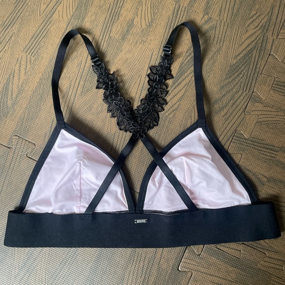 NWOT PINK Victoria’s Secret Daisy Lace Bralette, Ombré Pink/Black - Picture 7 of 10